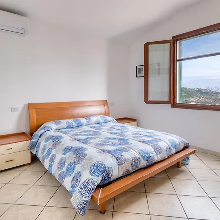 Lovely Home In San Lorenzo Al Mare